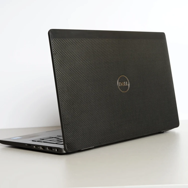 dell-latitude-13.3-2021-laptop-poleasingowy-7320-DSC00013-kwadrat.webp