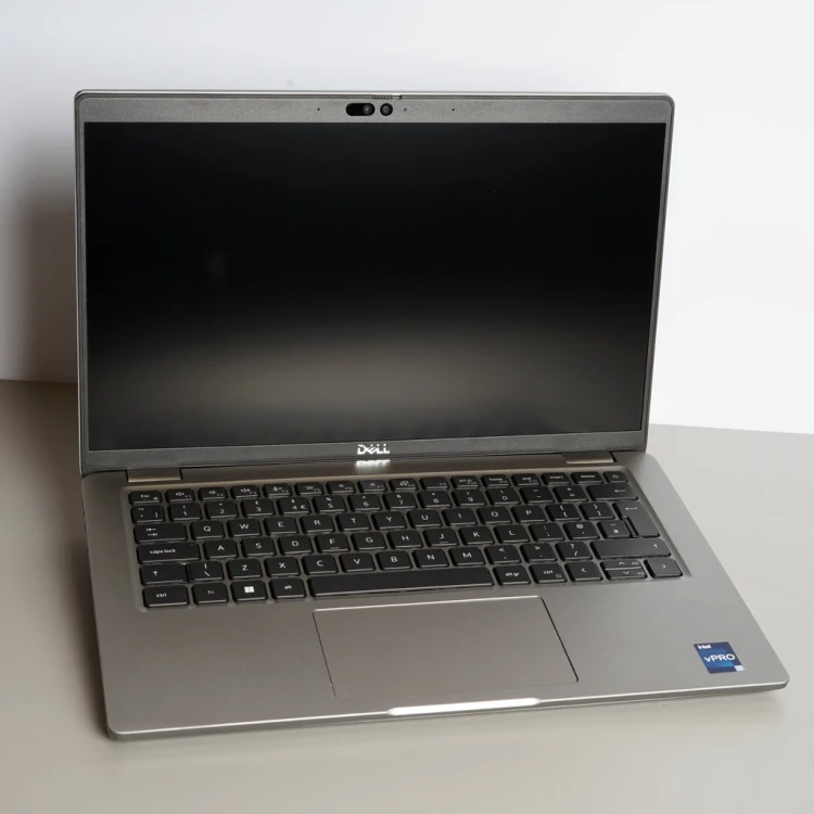 dell-latitude-14-2023-laptop-poleasingowy-5440-front.webp