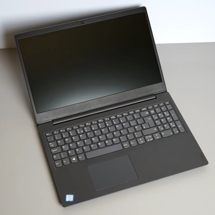 -lenovo-v15-15.6-2020-laptop-poleasingowy-widok-z-gory.webp
