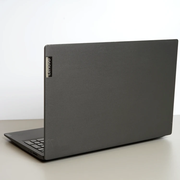 -lenovo-v15-15.6-2020-laptop-poleasingowy-widok-z-tylu.webp