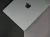 MacBook Pro 14 2021 model a2442 widok górnej pokrywy z logo Apple.webp