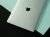 macbook-pro-13-2017-laptop-poleasingowy-a1708-logo-gorna-klapa.webp