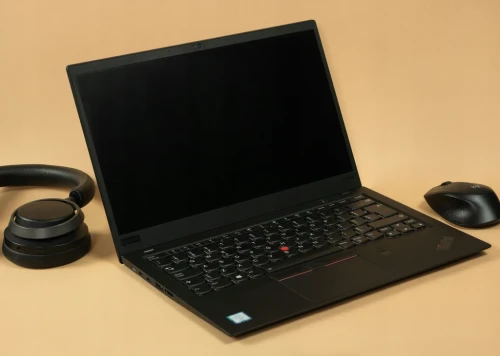 lenovo-thinkpad-13,3-i5-x1carbon-6th-laptop-poleasingowylewa-strona.webp