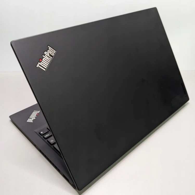 lenovo-thinkpad-13,3-i7-x1carbon-5th-laptop-poleasingowy-klapa-prawa.webp