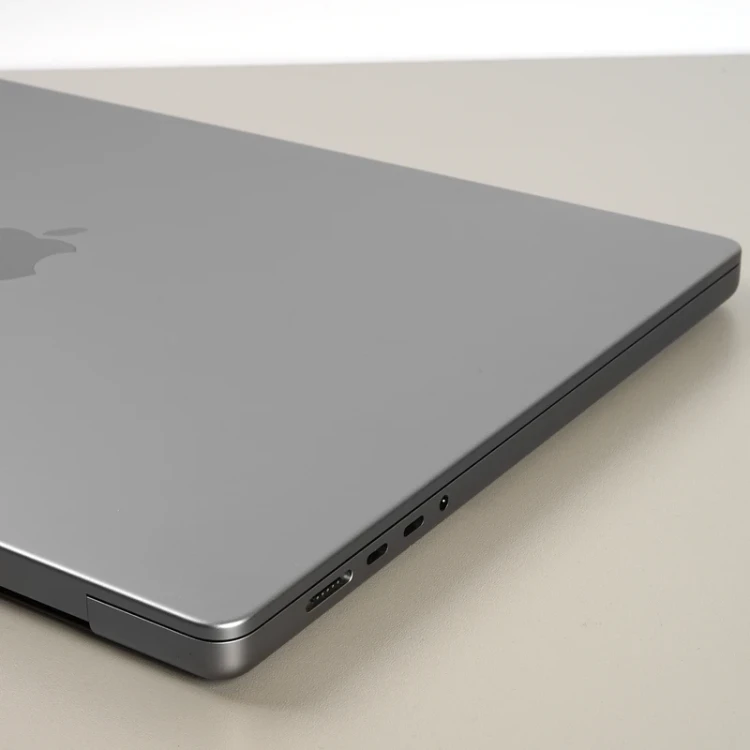 macbook-pro-16-2021-laptop-poleasingowy-a2485-usb.webp