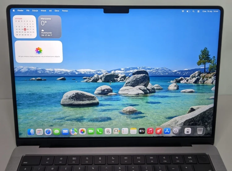 macbook-pro-14-a2779-2023-laptop-poleasingowy-matryca.webp