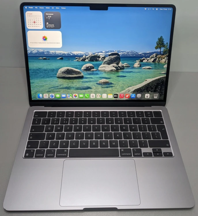 macbook-air-13,6-a3133-2023-laptop-poleasingowy-otwarty.jpg
