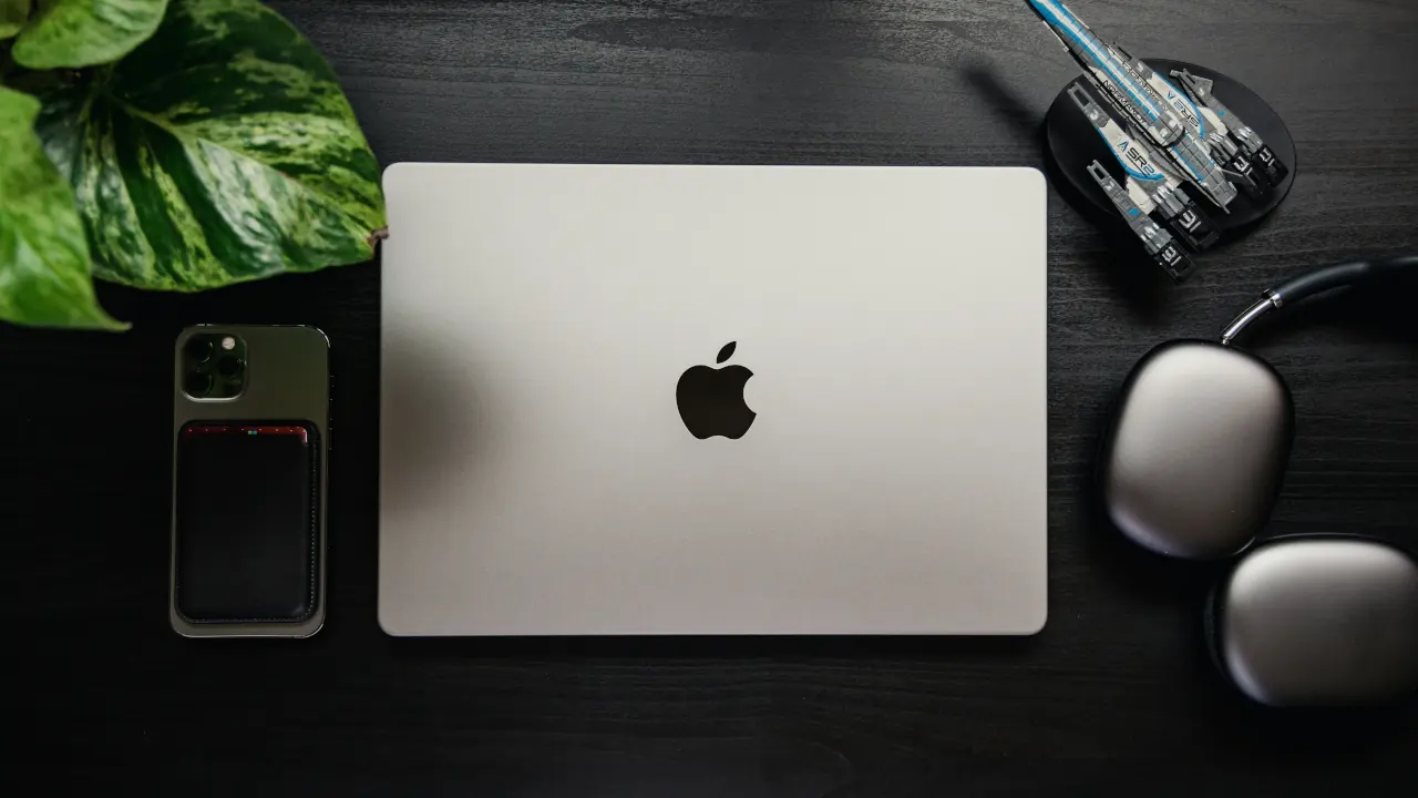 MacBook Air vs. MacBook Pro który model lepiej wybrać?